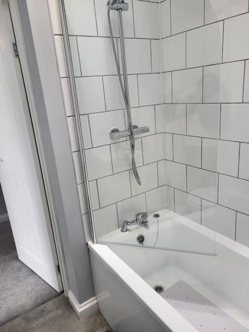 Modern Apartment Ноттингем Экстерьер фото